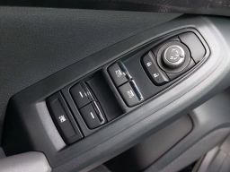 Subaru Crosstrek Limited Hybrid AWD 2026