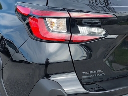 Subaru Crosstrek Limited Hybrid AWD 2026