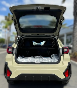 Subaru Crosstrek Limited Hybrid AWD 2026