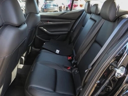 Mazda Mazda3 Sedan 2.5 S Select Sport FWD 2026