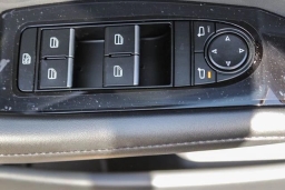 Mazda Mazda3 Sedan 2.5 S Select Sport FWD 2026