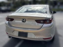 Mazda Mazda3 Sedan 2.5 S Preferred FWD 2026