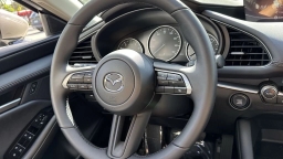 Mazda Mazda3 Sedan 2.5 S Preferred FWD 2026