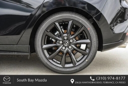 Mazda Mazda3 Hatchback 2.5 S Premium Manual FWD 2026