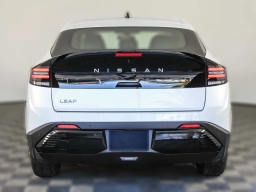 Nissan LEAF SV+ FWD 2026