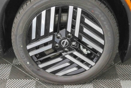 Nissan LEAF SV+ FWD 2026