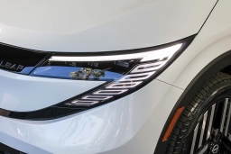 Nissan LEAF SV+ FWD 2026