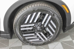 Nissan LEAF SV+ FWD 2026