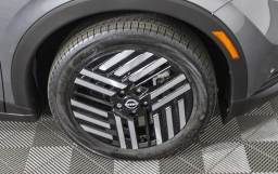 Nissan LEAF SV+ FWD 2026