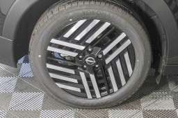 Nissan LEAF SV+ FWD 2026