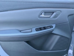 Nissan LEAF PLATINUM+ FWD 2026