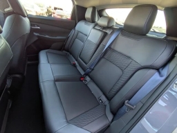 Nissan LEAF PLATINUM+ FWD 2026