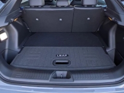 Nissan LEAF PLATINUM+ FWD 2026