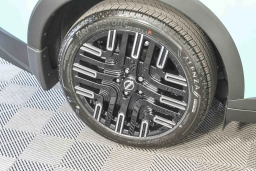 Nissan LEAF PLATINUM+ FWD 2026