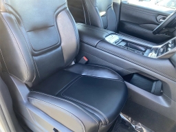 Nissan Armada SV 4x4 2026