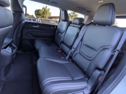 Nissan Armada SV 4x4 2026