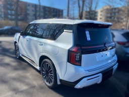 Nissan Armada Platinum Reserve 4x4 2026