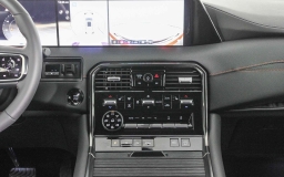 Nissan Armada PRO-4X 4x4 2026