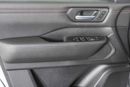 Nissan Armada PRO-4X 4x4 2026