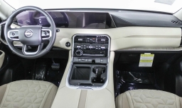 Nissan Armada Platinum 4x2 2026