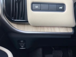 Nissan Armada Platinum 4x4 2026