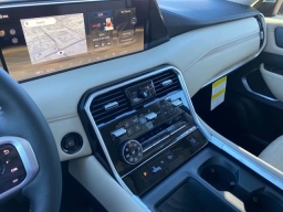 Nissan Armada Platinum 4x4 2026