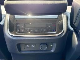 INFINITI QX80 LUXE AWD 2026