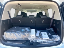 INFINITI QX80 LUXE AWD 2026