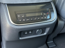 INFINITI QX80 LUXE AWD 2026