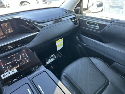 INFINITI QX80 LUXE AWD 2026