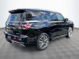 INFINITI QX80 LUXE AWD 2026