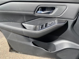 Nissan Rogue SV AWD 2026