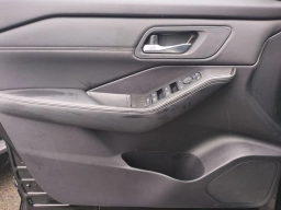 Nissan Rogue Dark Armor AWD 2026