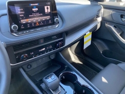 Nissan Rogue SV AWD 2026