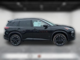 Nissan Rogue Dark Armor AWD 2026