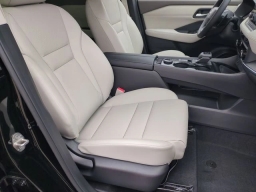 Nissan Rogue Dark Armor AWD 2026