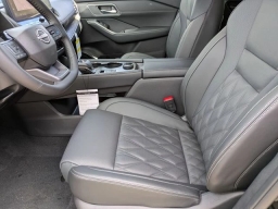 Nissan Rogue Platinum AWD 2026
