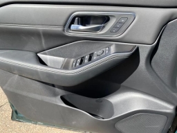 Nissan Rogue Platinum AWD 2026