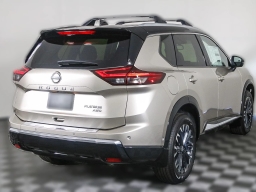 Nissan Rogue Platinum AWD 2025