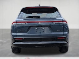 Toyota Crown Signia Limited AWD (Natl) 2026