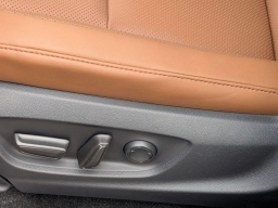 Toyota Crown Signia Limited AWD (Natl) 2026