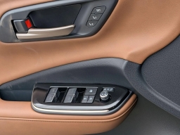 Toyota Crown Signia Limited AWD (Natl) 2026