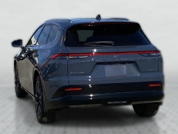 Toyota Crown Signia Limited AWD (Natl) 2025