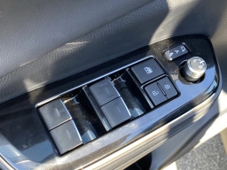 Toyota Crown Signia Limited AWD (Natl) 2025