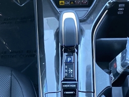 Toyota Crown Signia Limited AWD (Natl) 2025