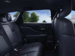 Toyota Crown Signia XLE AWD (Natl) 2026