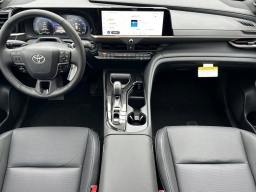 Toyota Crown Signia Limited AWD (Natl) 2026