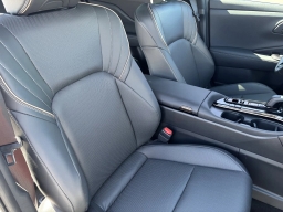 Toyota Crown Signia Limited AWD (Natl) 2026