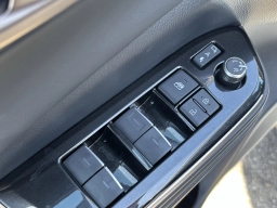 Toyota Crown Signia Limited AWD (Natl) 2026