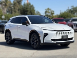 Toyota Crown Signia Limited AWD (Natl) 2026